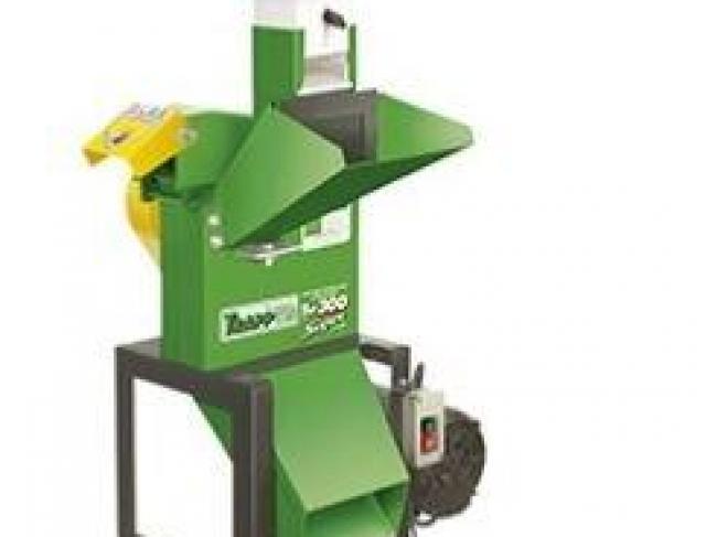 Trituradores Forrageiros  TRF 300 