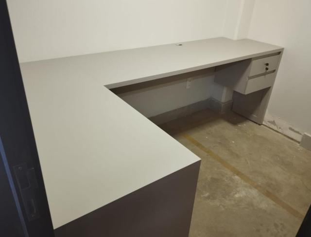 Mesa escritório 03