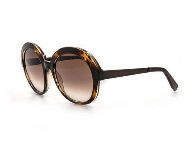 Oculos De Sol Feminino De... em Água Boa, MT