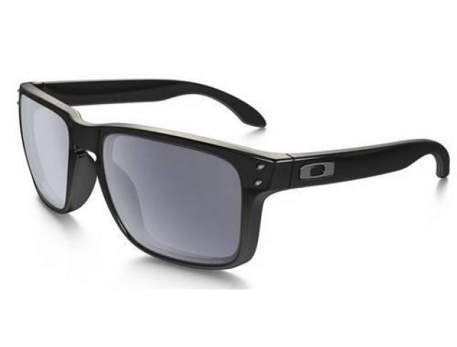 Óculos Oakley Holbrook P... em Água Boa, MT