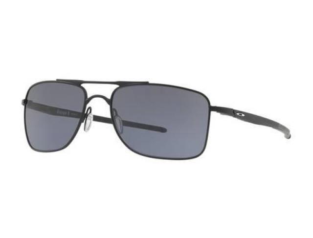 Óculos de Sol Oakley Oo4... em Água Boa, MT